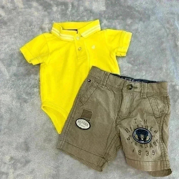 Tommy Hilfiger and OshKosh - 2 piece infant set. Size 6/6-9 months - Picture 1 of 7